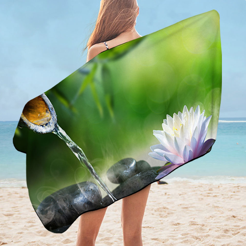 Relaxing Travel Beach Towel Water Lily Tickle