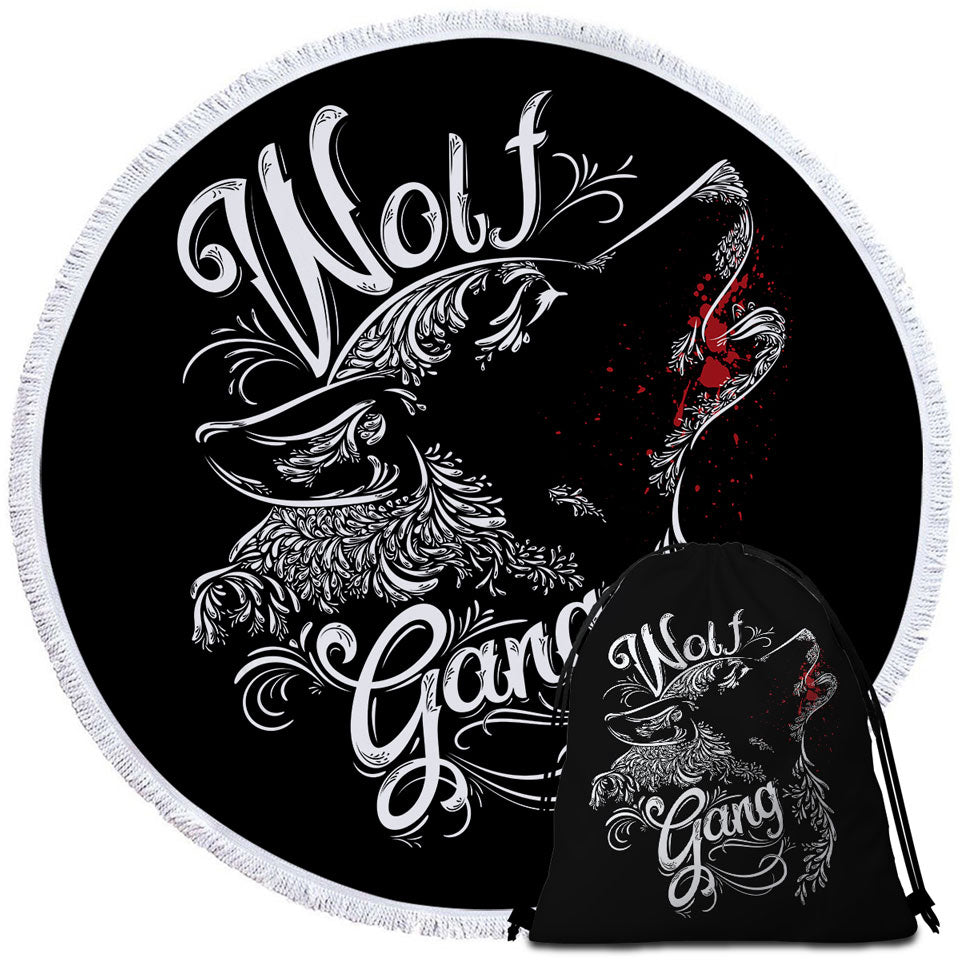 Round Beach Towel with Wolf Gang