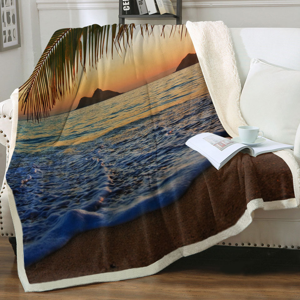 Tropical Throws for Ocean Themed Room